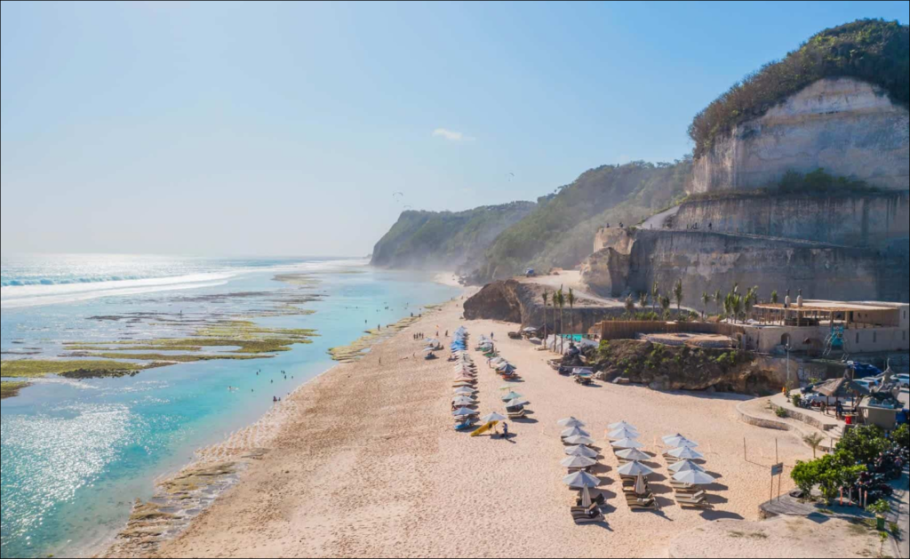 Best Beach In Uluwatu For Swimming: Melasti Beach